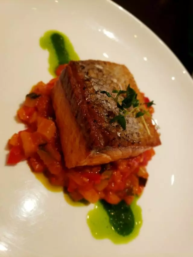 é by José Andrés