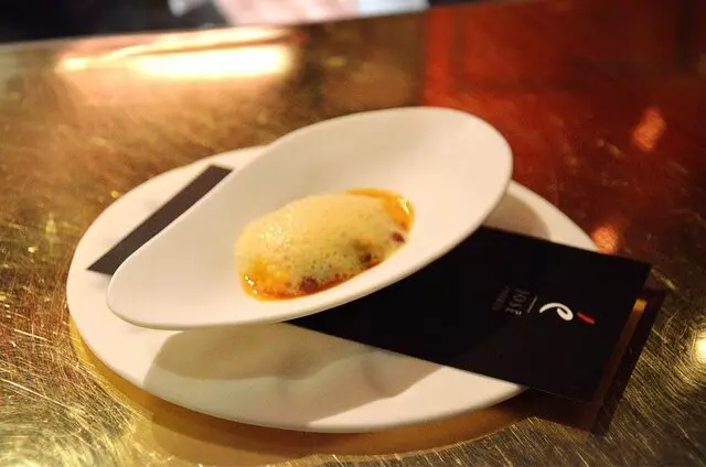 é by José Andrés