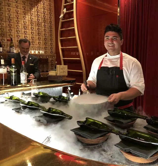é by José Andrés