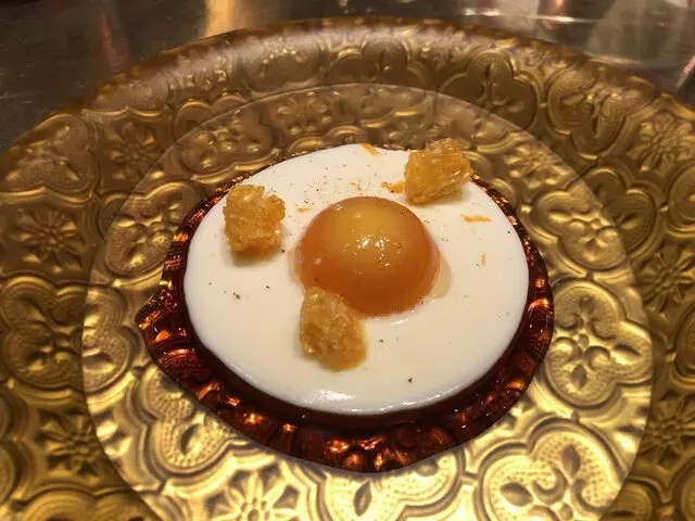 é by José Andrés