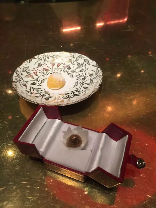 é by José Andrés
