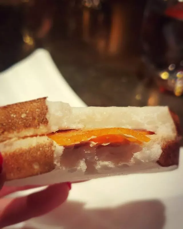 é by José Andrés
