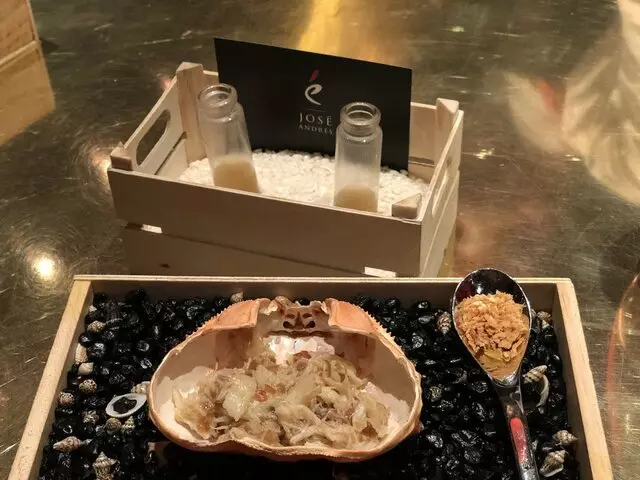 é by José Andrés