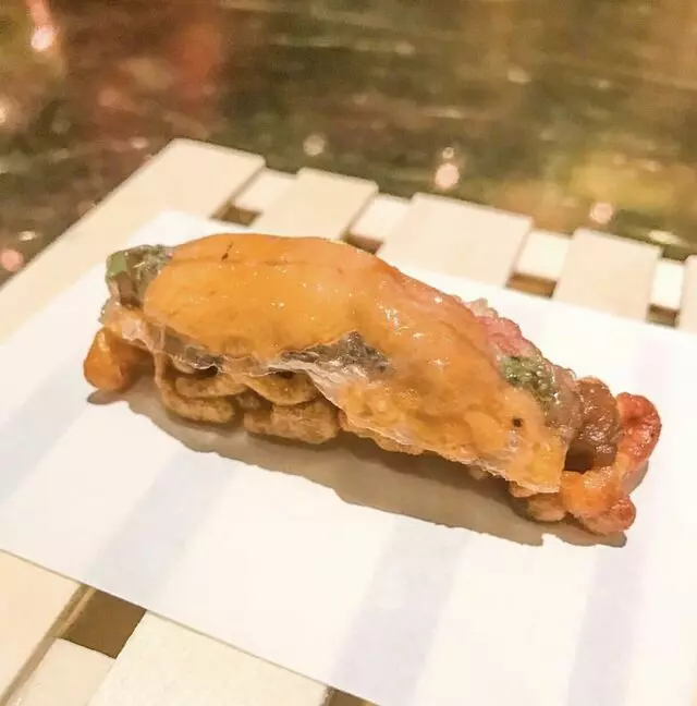 é by José Andrés