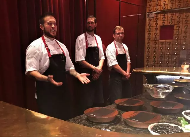 é by José Andrés