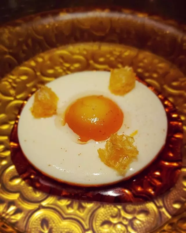 é by José Andrés