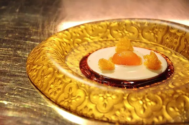é by José Andrés