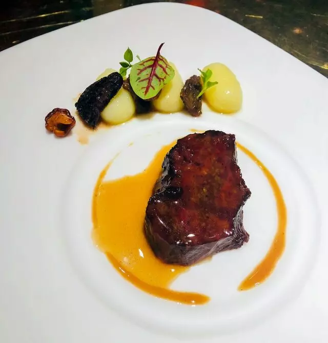 é by José Andrés