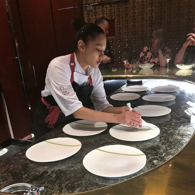 é by José Andrés