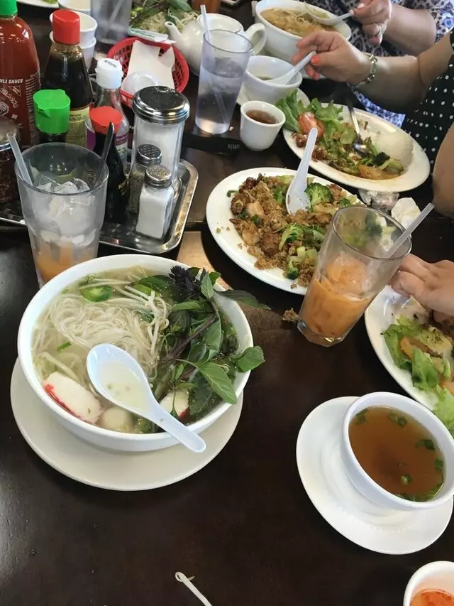 Pho 90