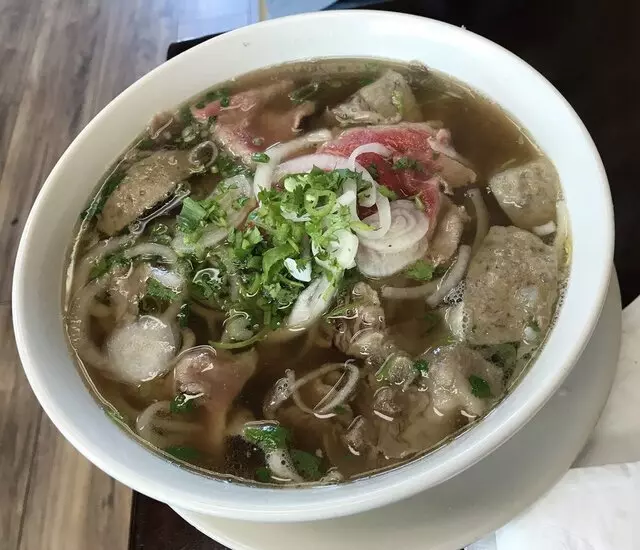 Pho 90