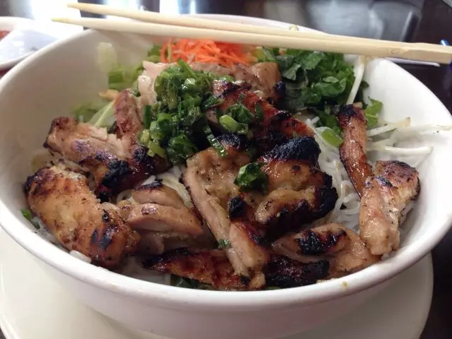 Pho 90