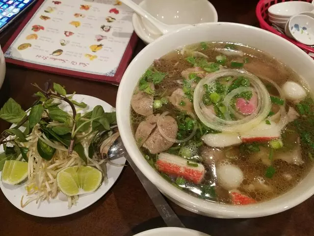 Pho 90