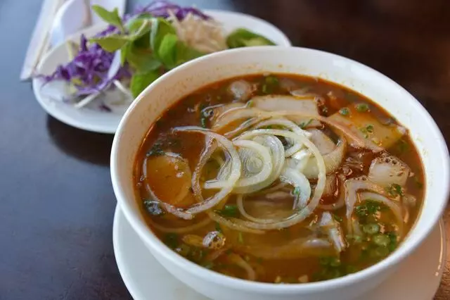 Pho 90