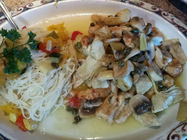 Paymon’s Mediterranean Cafe & Lounge