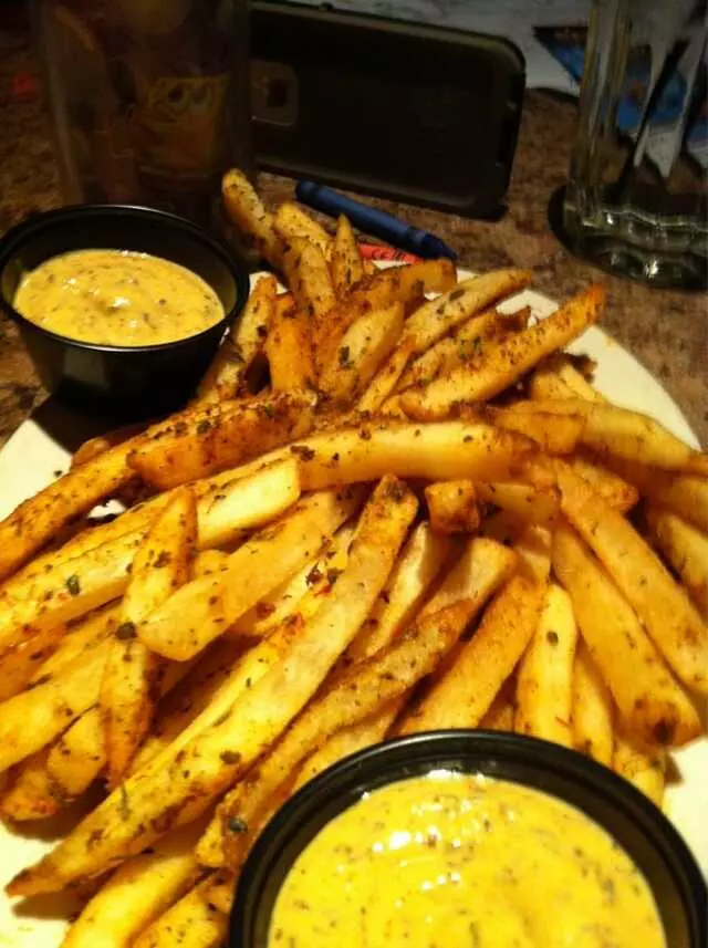 Paymon’s Mediterranean Cafe & Lounge