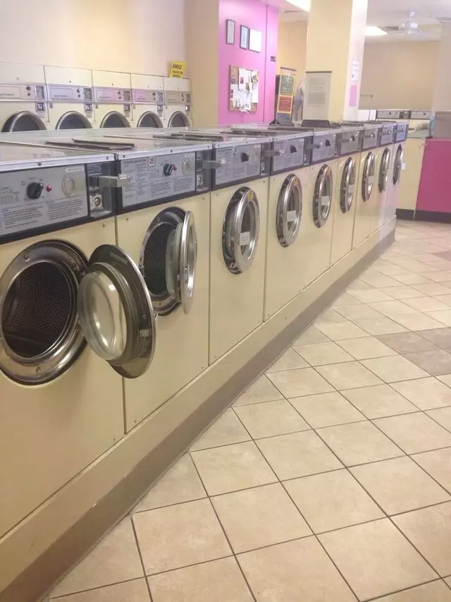 Wash N Fun Laundromat