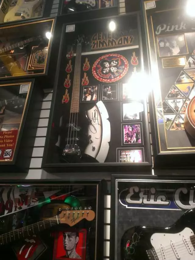 Antiquities of Nevada - The Forum Shops at Caesars