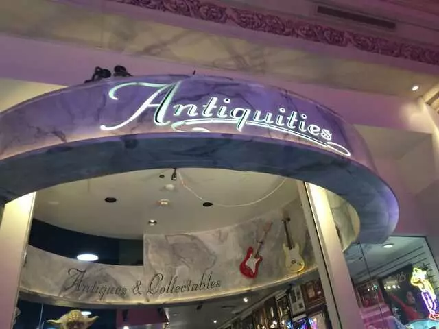 Antiquities of Nevada - The Forum Shops at Caesars