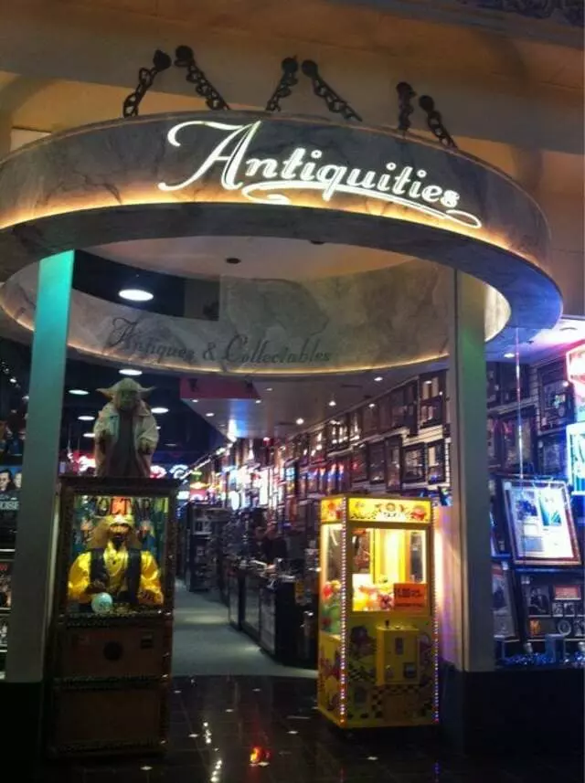 Antiquities of Nevada - The Forum Shops at Caesars