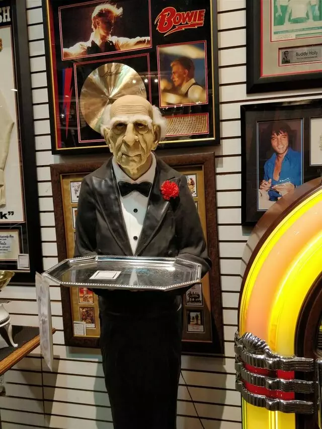 Antiquities of Nevada - The Forum Shops at Caesars