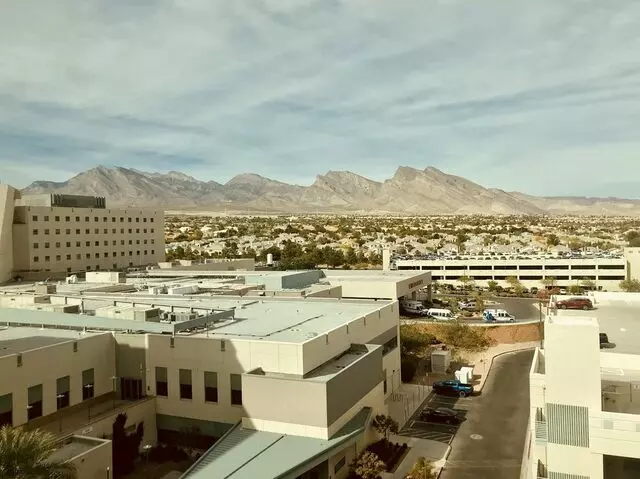 Roger M Simon, MD - Retina Consultants Of Nevada