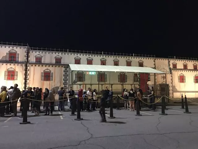 Asylum and Hotel Fear Haunted House