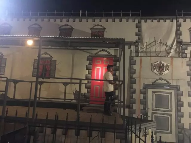 Asylum and Hotel Fear Haunted House