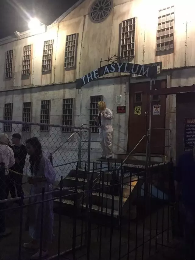 Asylum and Hotel Fear Haunted House