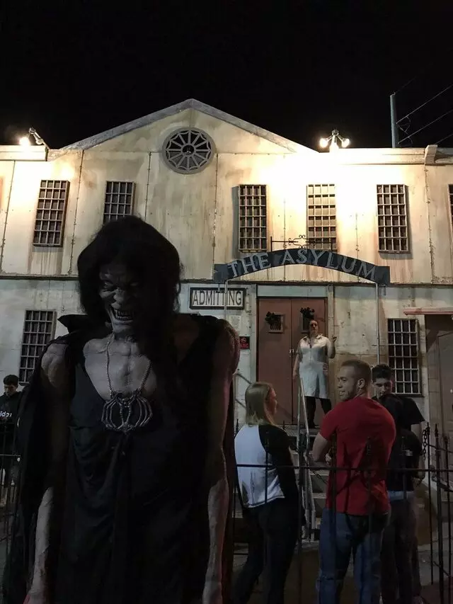 Asylum and Hotel Fear Haunted House
