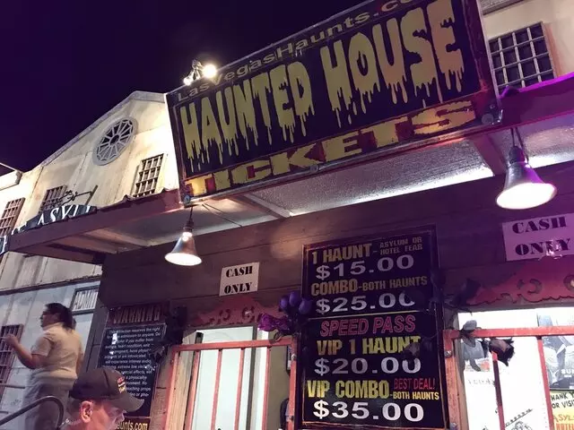 Asylum and Hotel Fear Haunted House