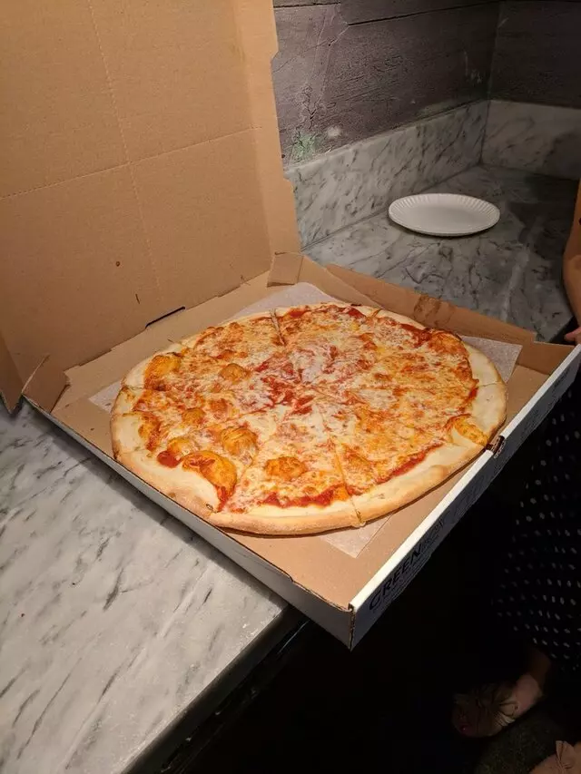 Secret Pizza