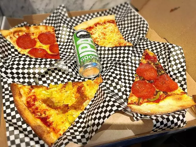 Secret Pizza