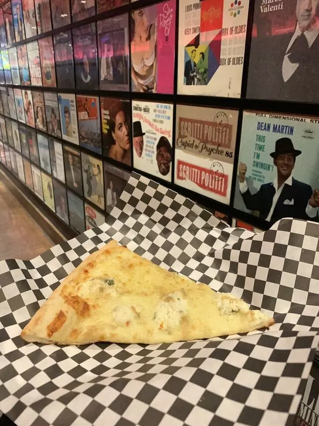 Secret Pizza