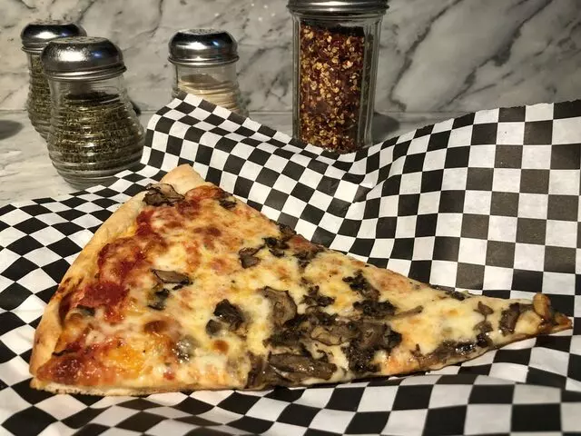 Secret Pizza