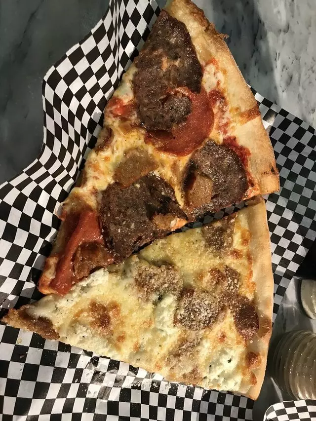 Secret Pizza