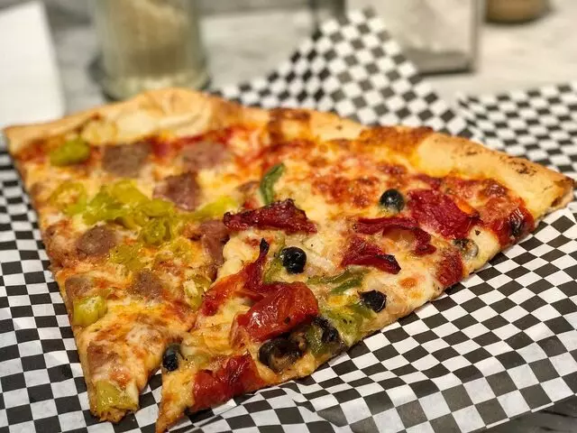 Secret Pizza