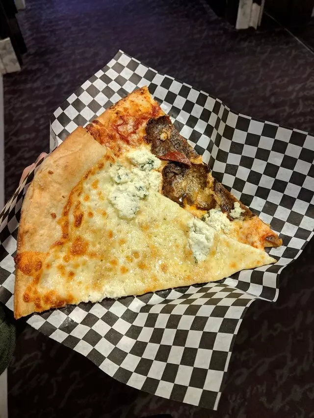 Secret Pizza
