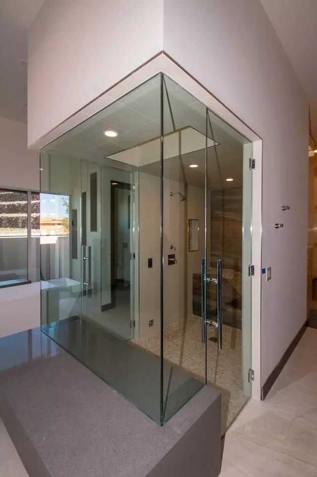A Cutting Edge Glass & Mirror