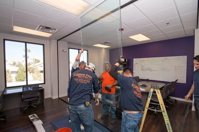 A Cutting Edge Glass & Mirror