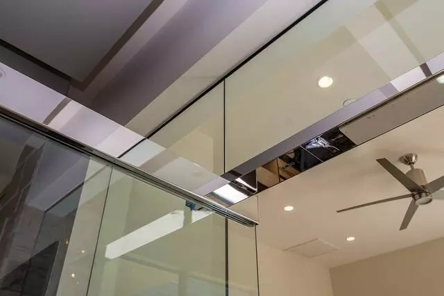 A Cutting Edge Glass & Mirror