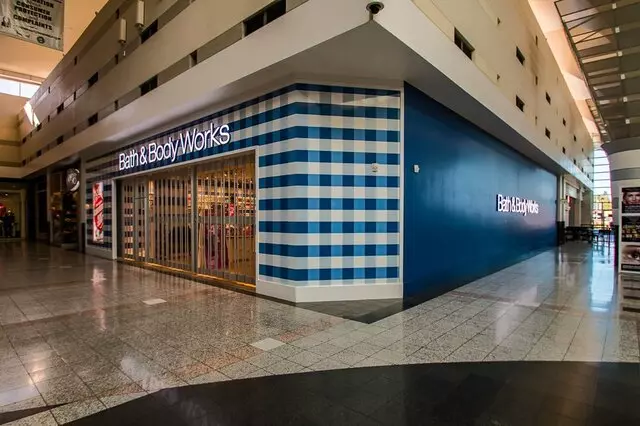 A Cutting Edge Glass & Mirror