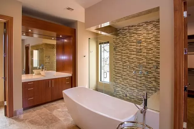 A Cutting Edge Glass & Mirror