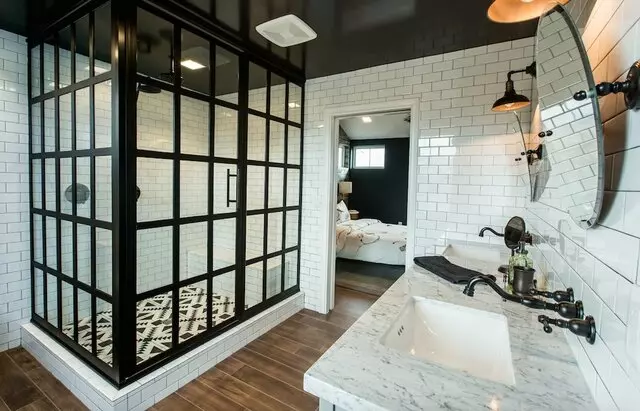 A Cutting Edge Glass & Mirror