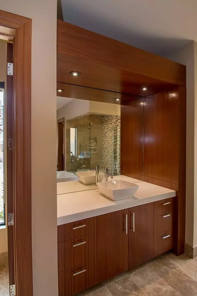 A Cutting Edge Glass & Mirror