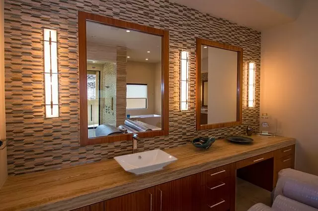 A Cutting Edge Glass & Mirror