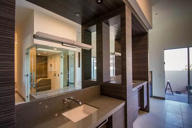 A Cutting Edge Glass & Mirror