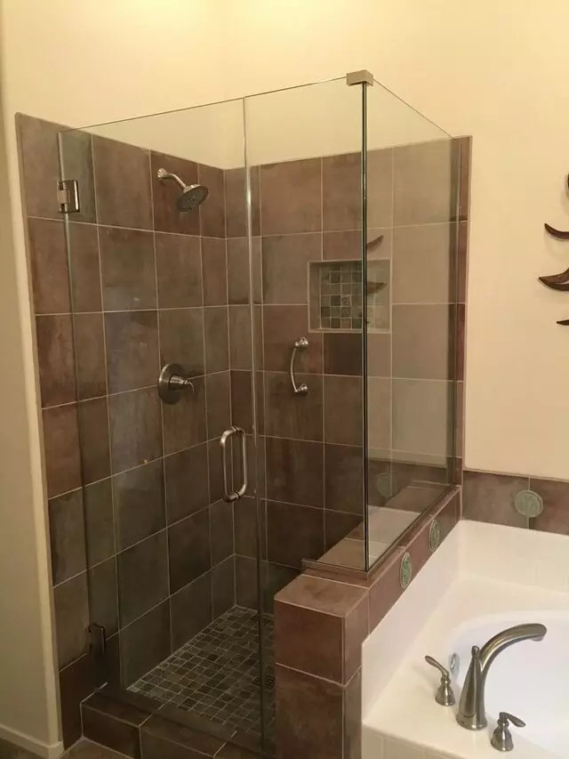 A Cutting Edge Glass & Mirror