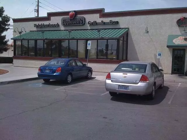 Applebee’s Grill + Bar