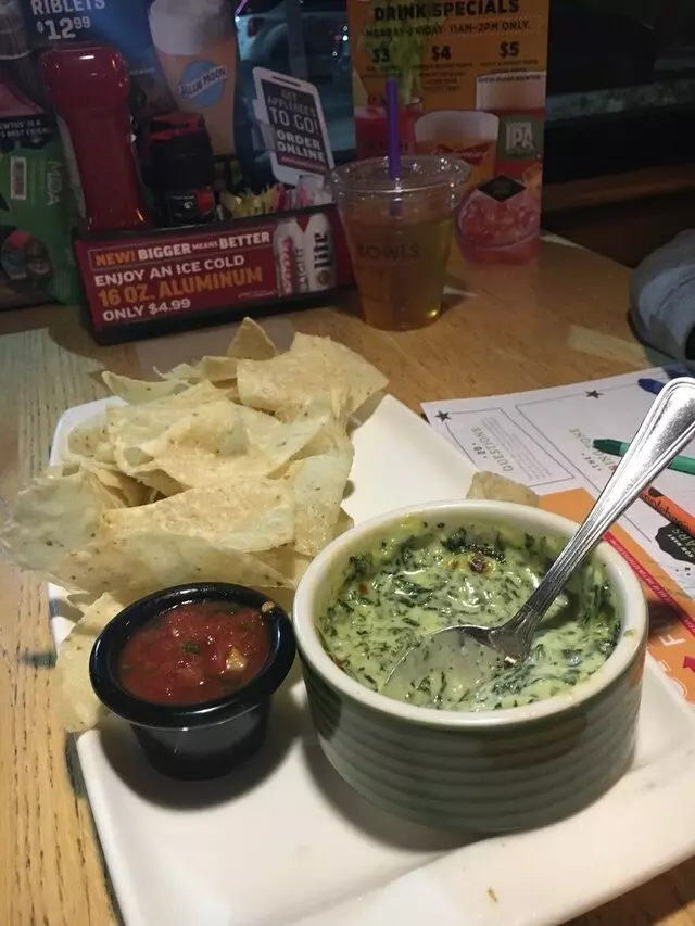 Applebee’s Grill + Bar